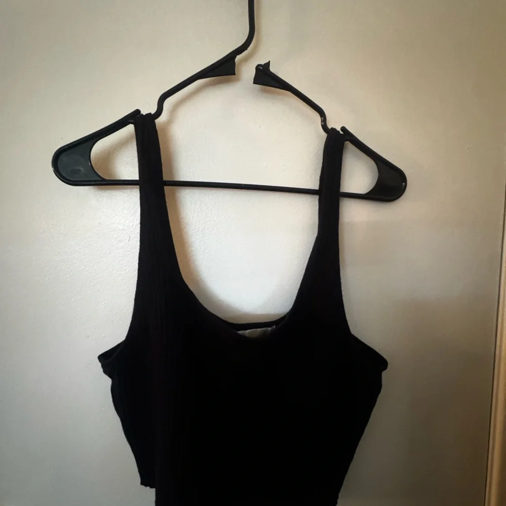 Free People Black Ribbed Crop Top - Picture 3 of 4
